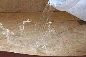 钦州市漏水维修 免砸砖防水材料该如何施工